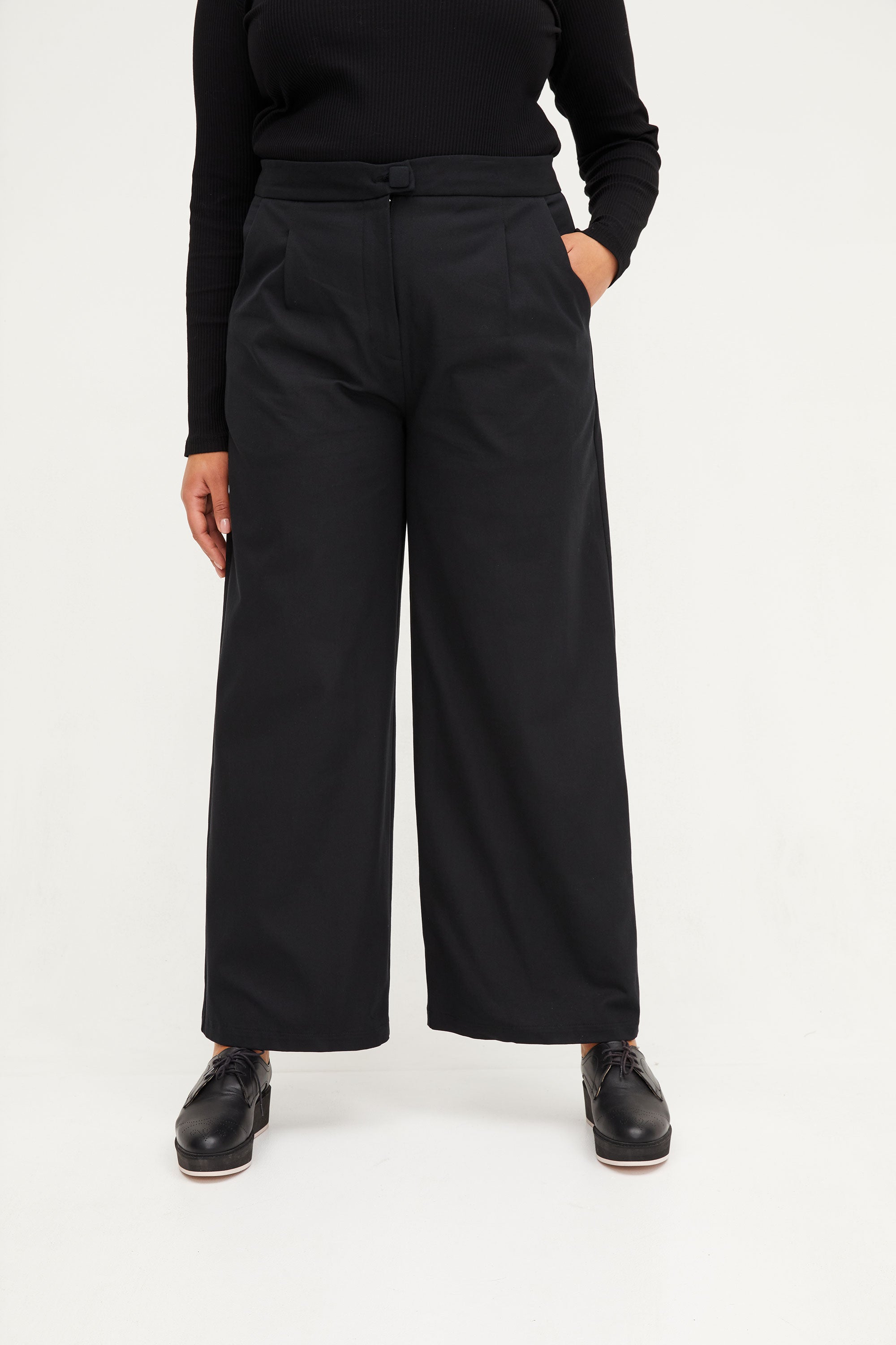 Ghost Pant - Classic Black – Kuwaii