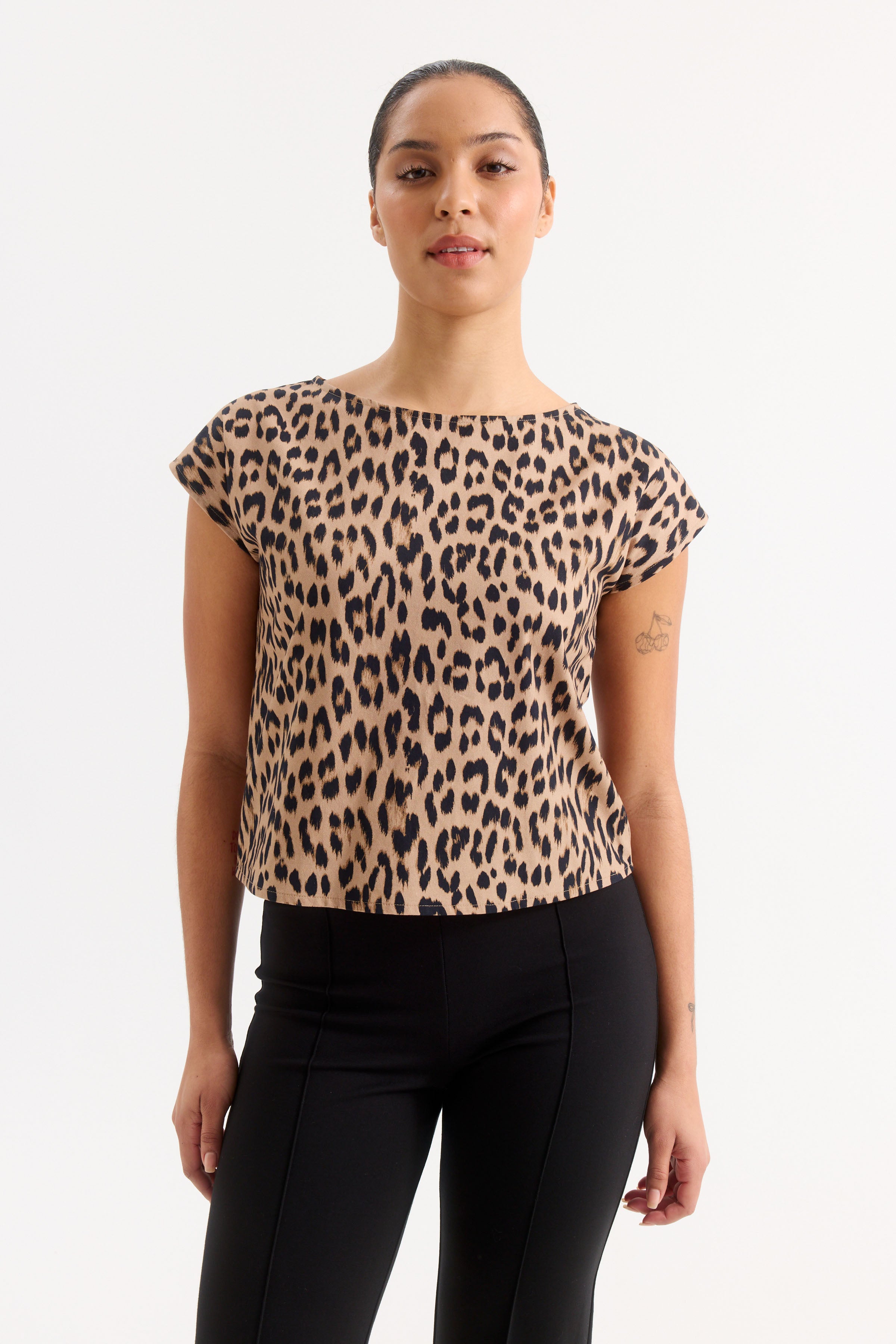Shell Tee - Leopard Organic Cotton – Kuwaii